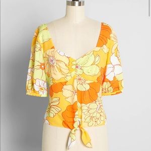 Seaside Cottage Getaway Tie-Front Top